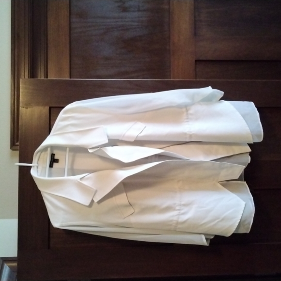 Jacket - Picture 1 of 7